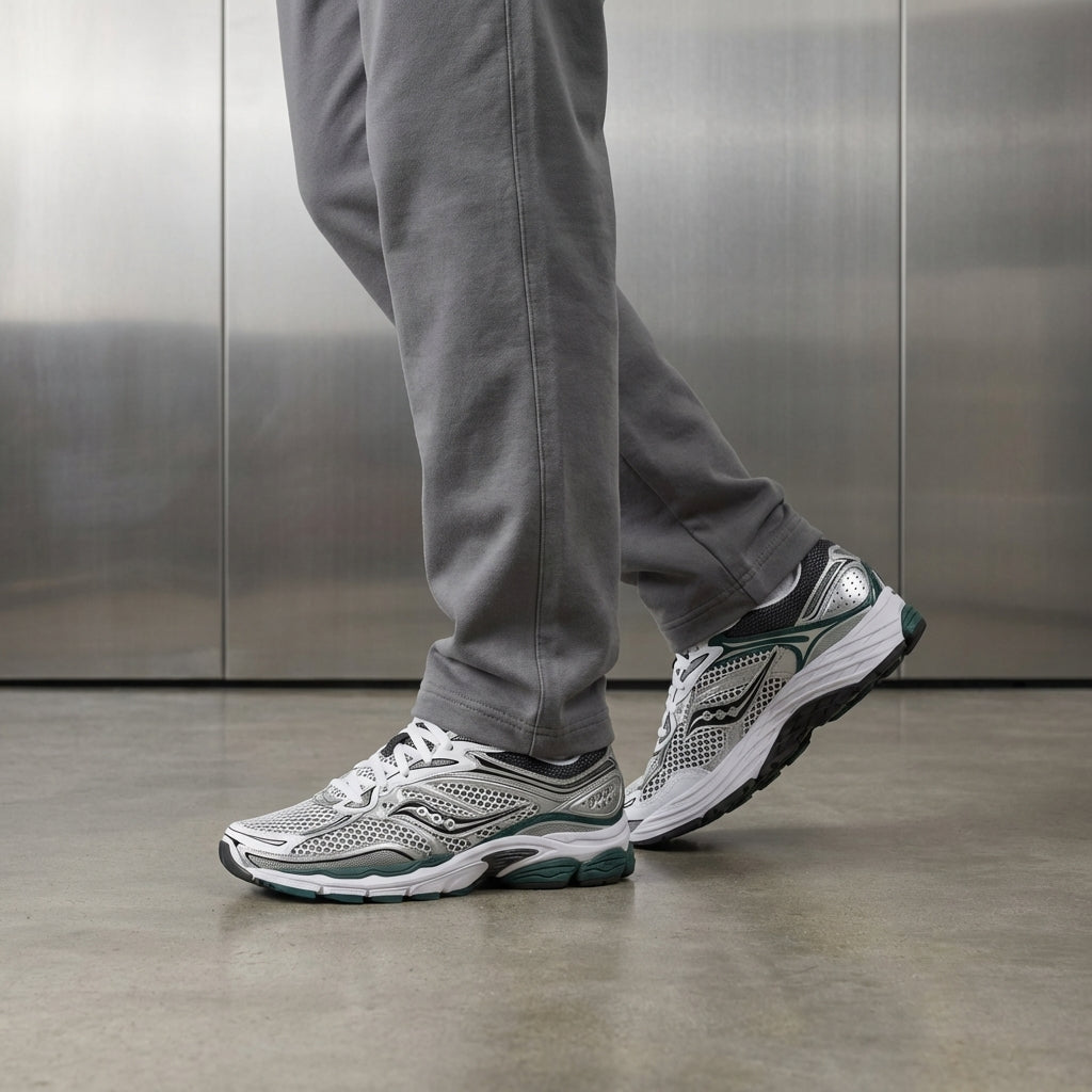 Saucony ProGrid Omni 9 'White Pine Green'