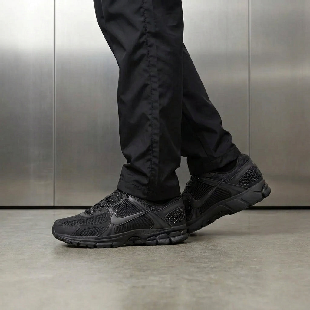 Nike Zoom Vomero 5 'Black Reflective'