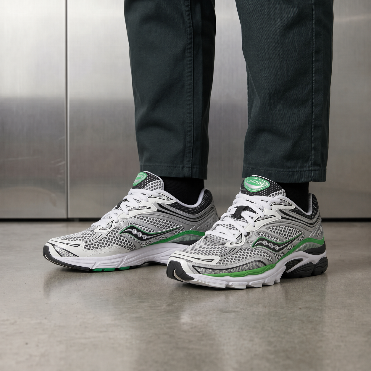 Saucony Progrid Omni 9 'Silver Green'