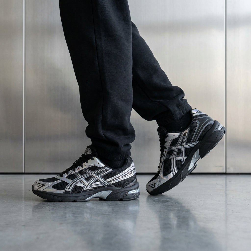 ASICS GEL-1130 Holiday Pack Black trainers, image 2 of 4