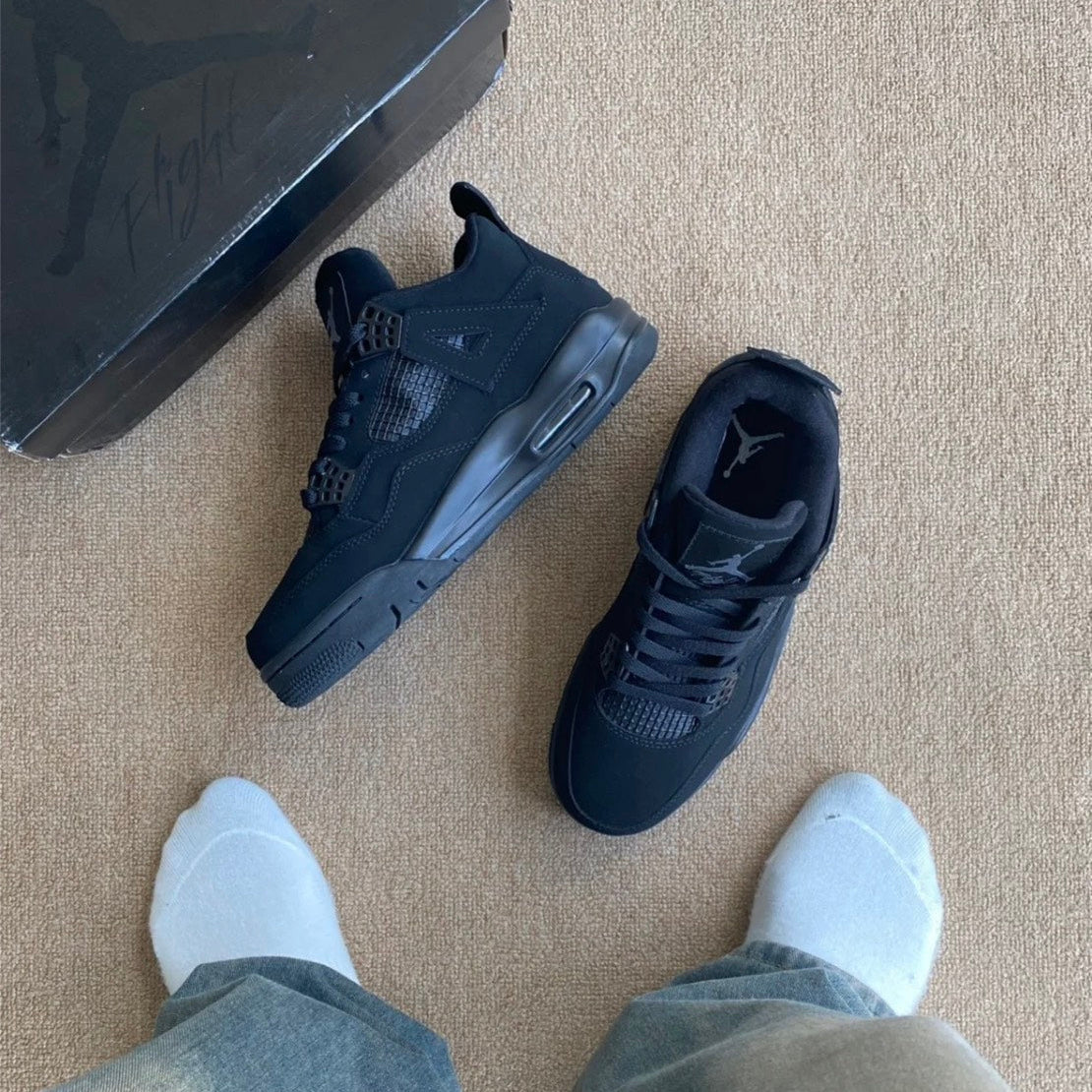 Jordan 4 Retro 'Black Cat' (2025)