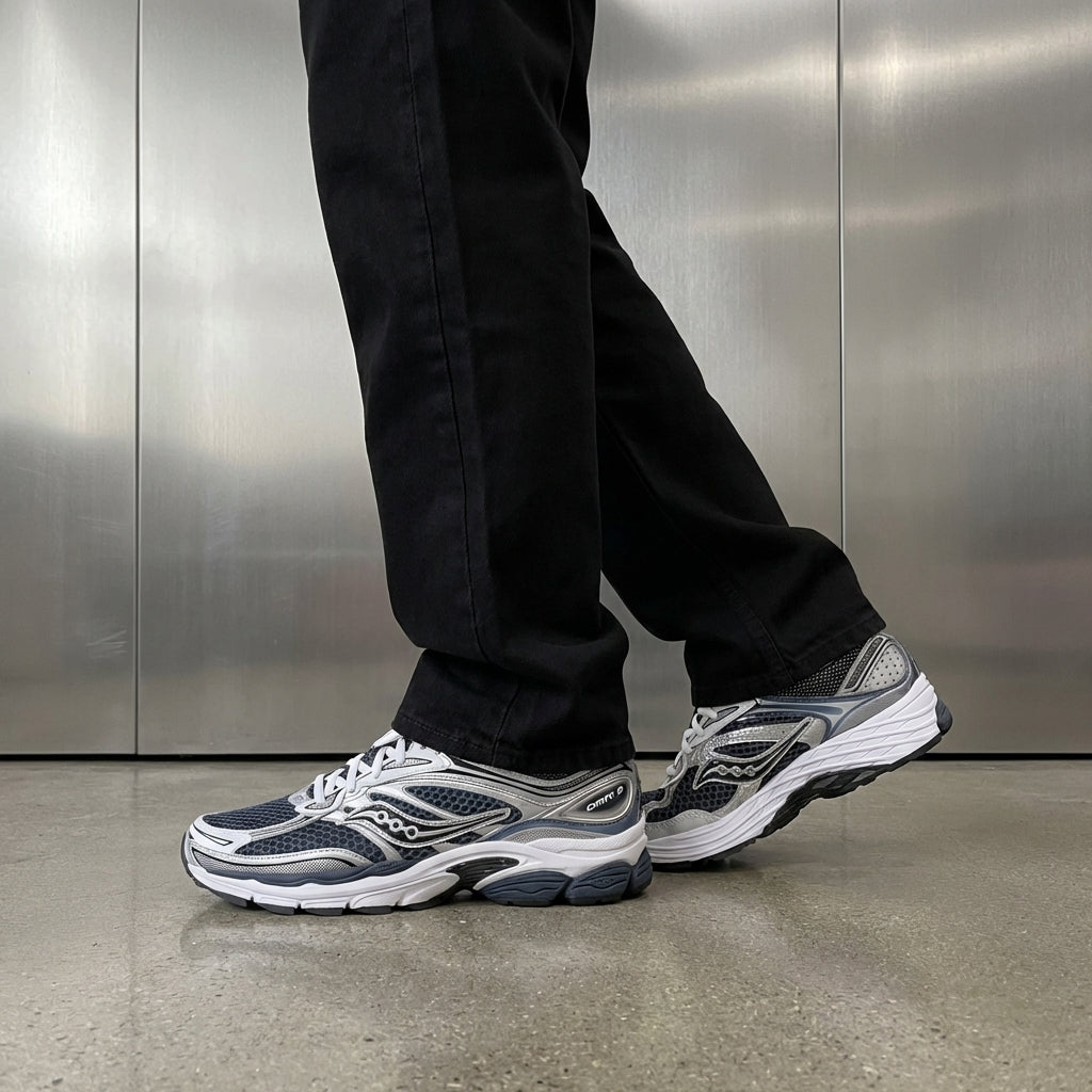 Saucony ProGrid Omni 9 'Deep Navy'