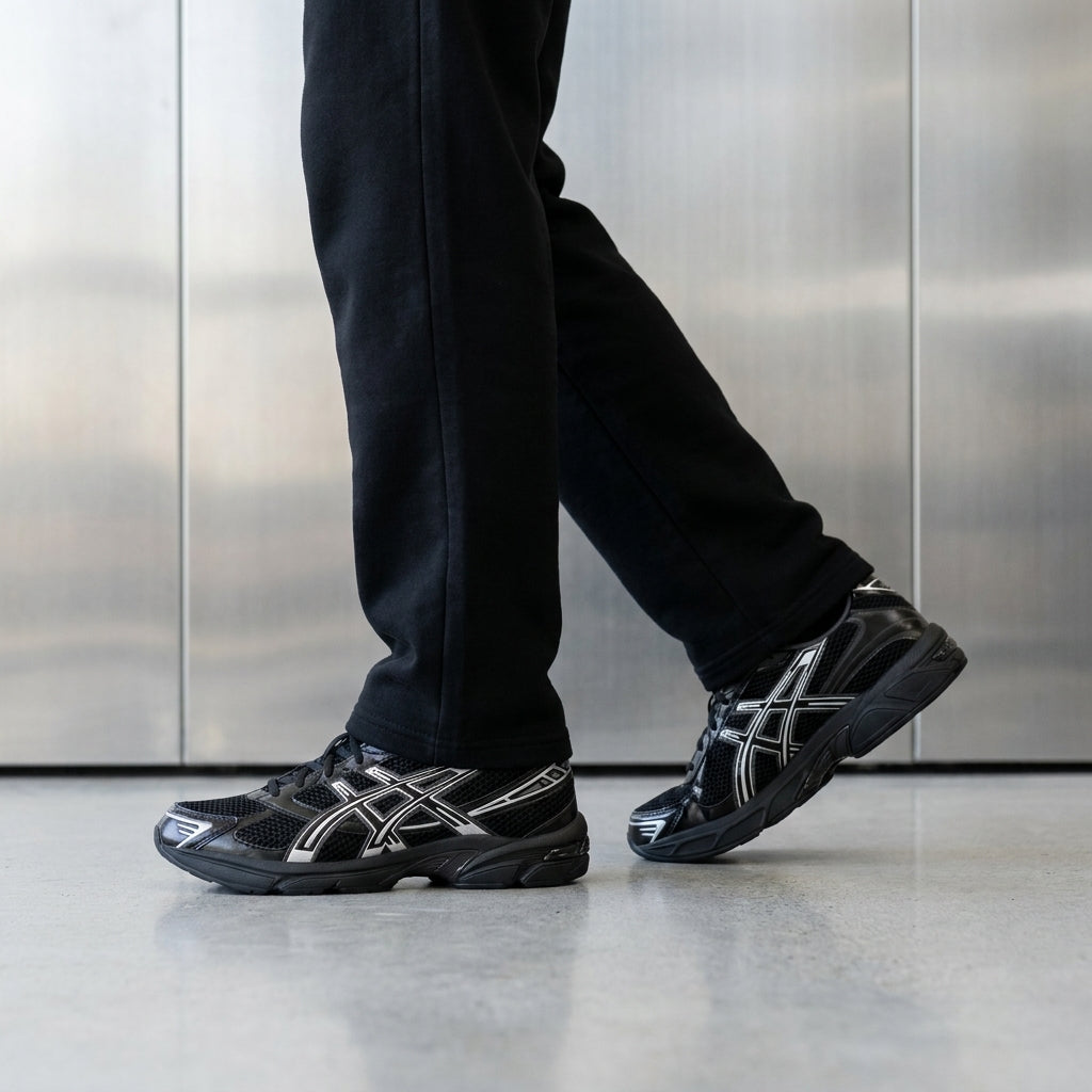 ASICS Gel-1130 Black Pure Silver trainers, image 2 of 4