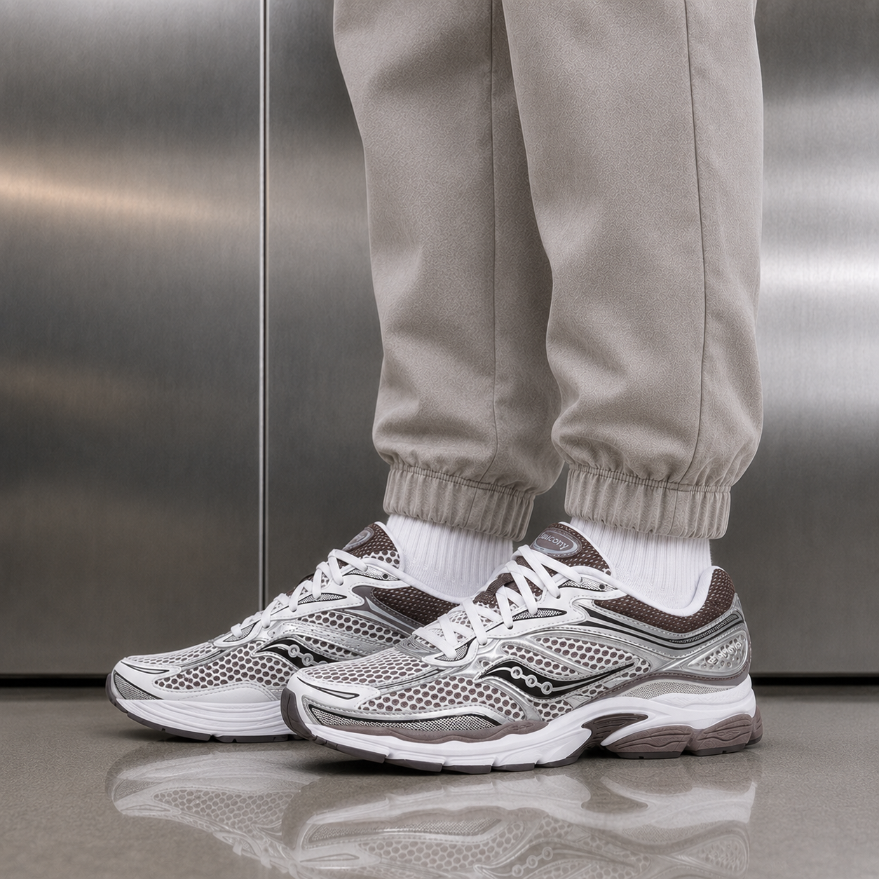 Saucony ProGrid Omni 9 OG 'White Brown'