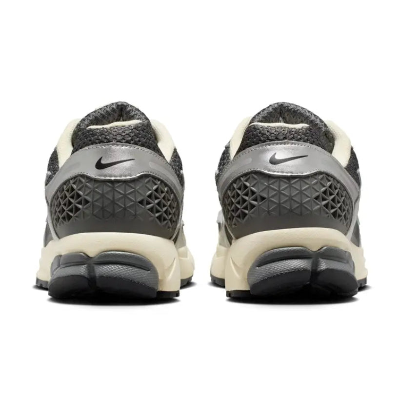Nike Zoom Vomero 5 'Iron Grey Chrome'