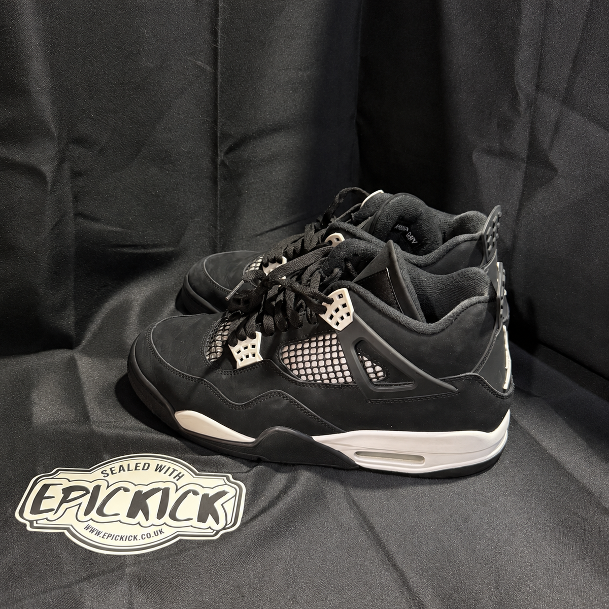 PRE-LOVED | Air Jordan 4 Retro 'White Thunder' – UK 9.5