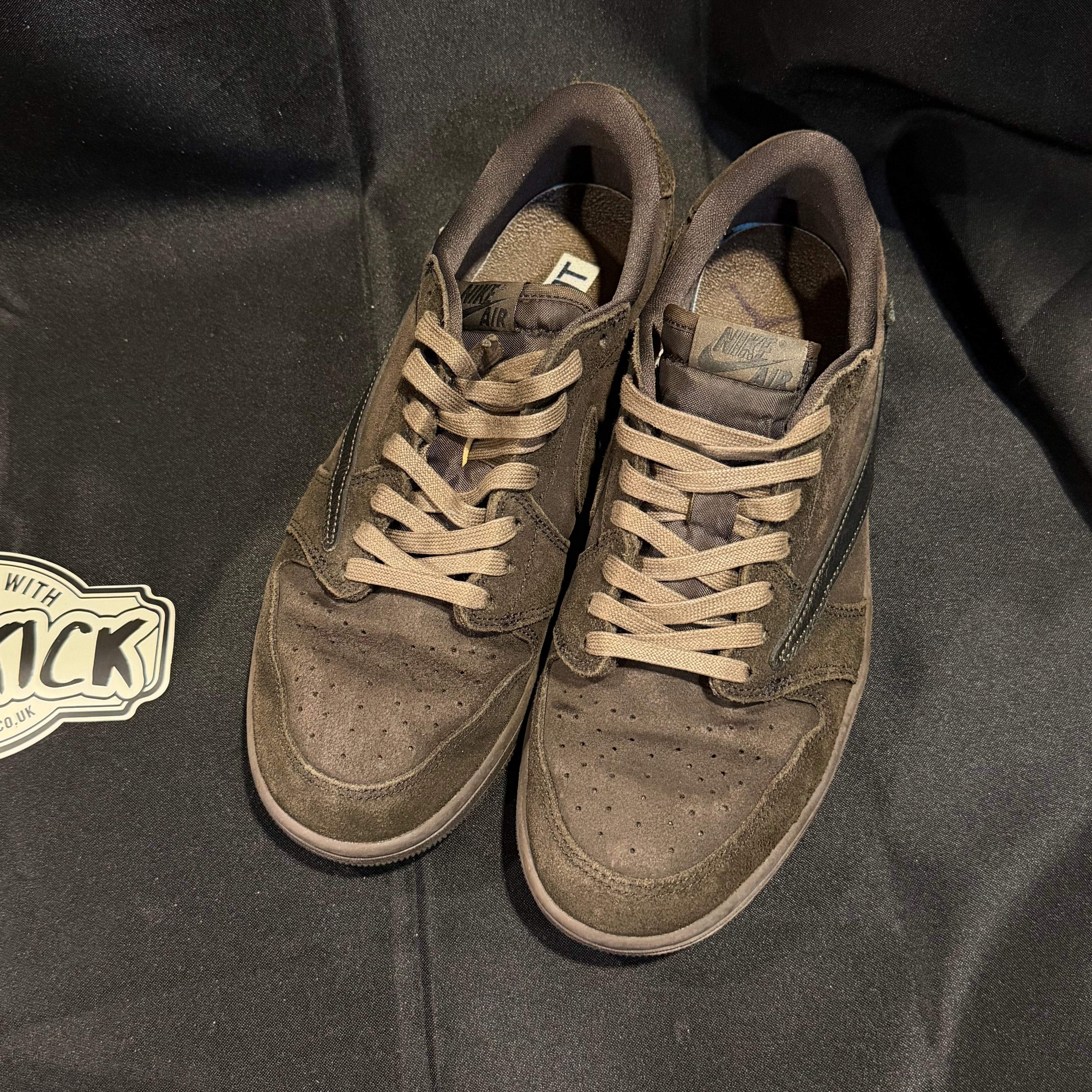 PRE-LOVED | Travis Scott x Air Jordan 1 Low OG SP 'Velvet Brown' – UK 8.5