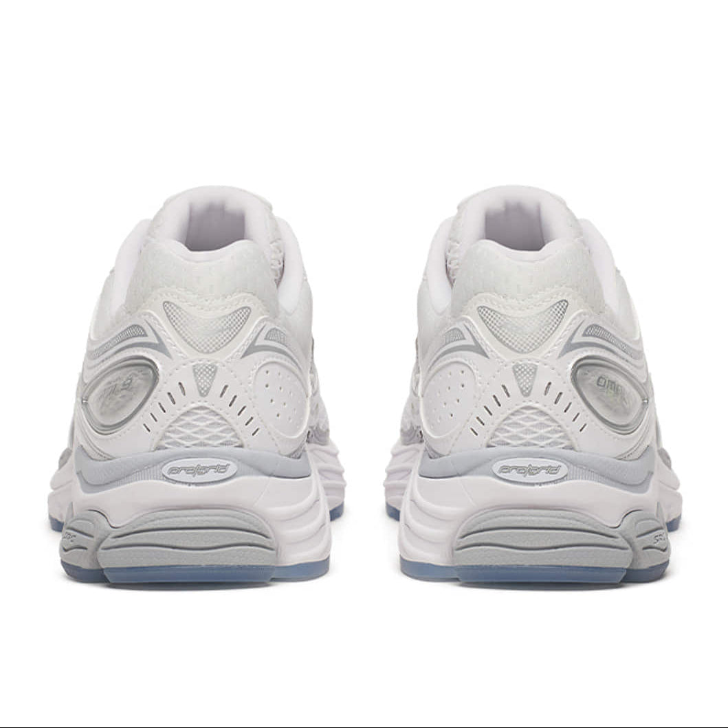 Saucony ProGrid Omni 9 'White Silver'